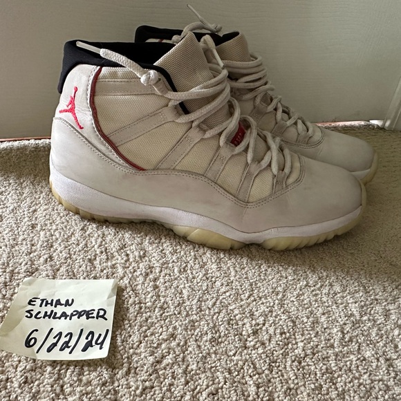 Sneakers - Picture 1 of 16